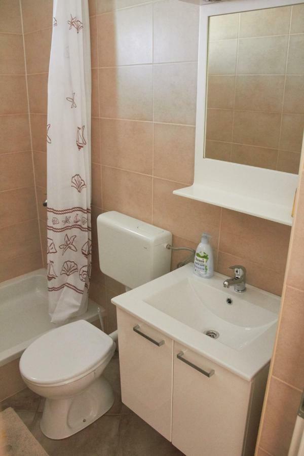 One Bedroom Apartment Simicic Rab Town Ngoại thất bức ảnh